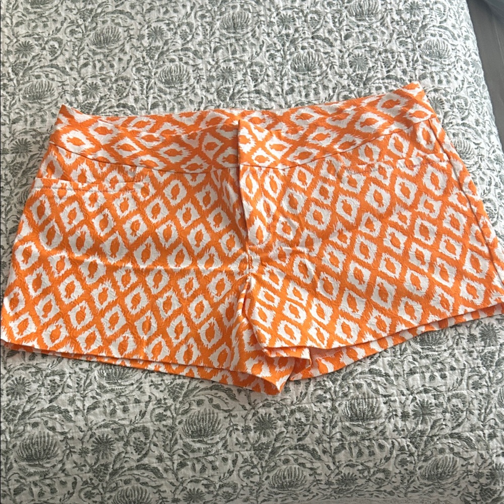 Lilly Pulitzer size 14 orange/white fishy Women’s Shorts